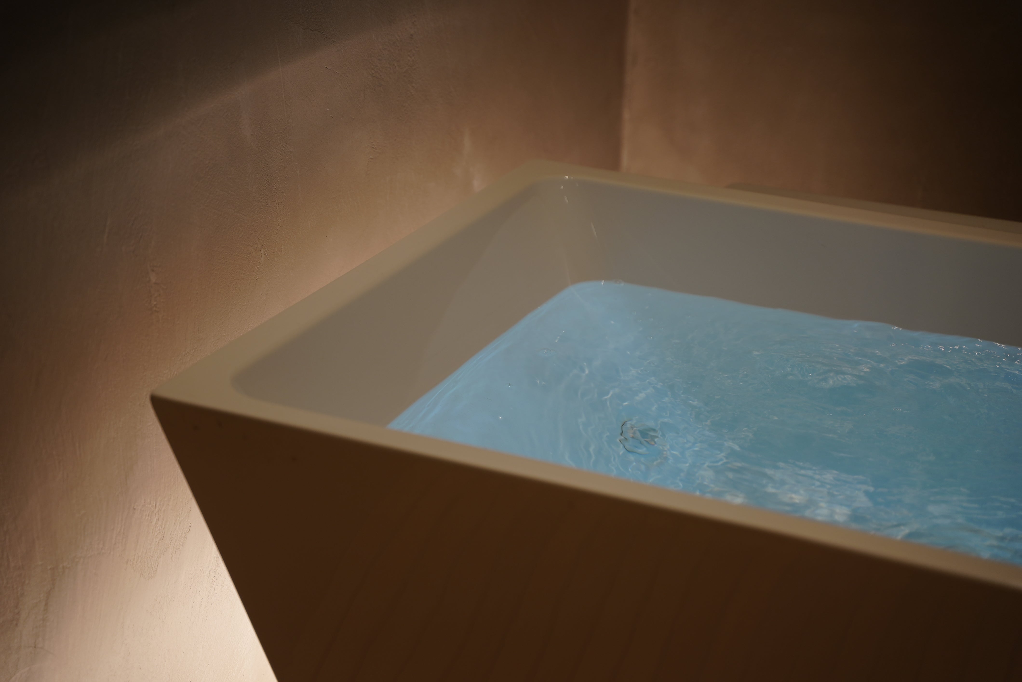 Hot. Cold. Rest. Why timing beats “longer and colder” (Regen Vancouver Guide)